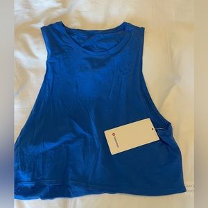 NWT lululemon blue crop tank